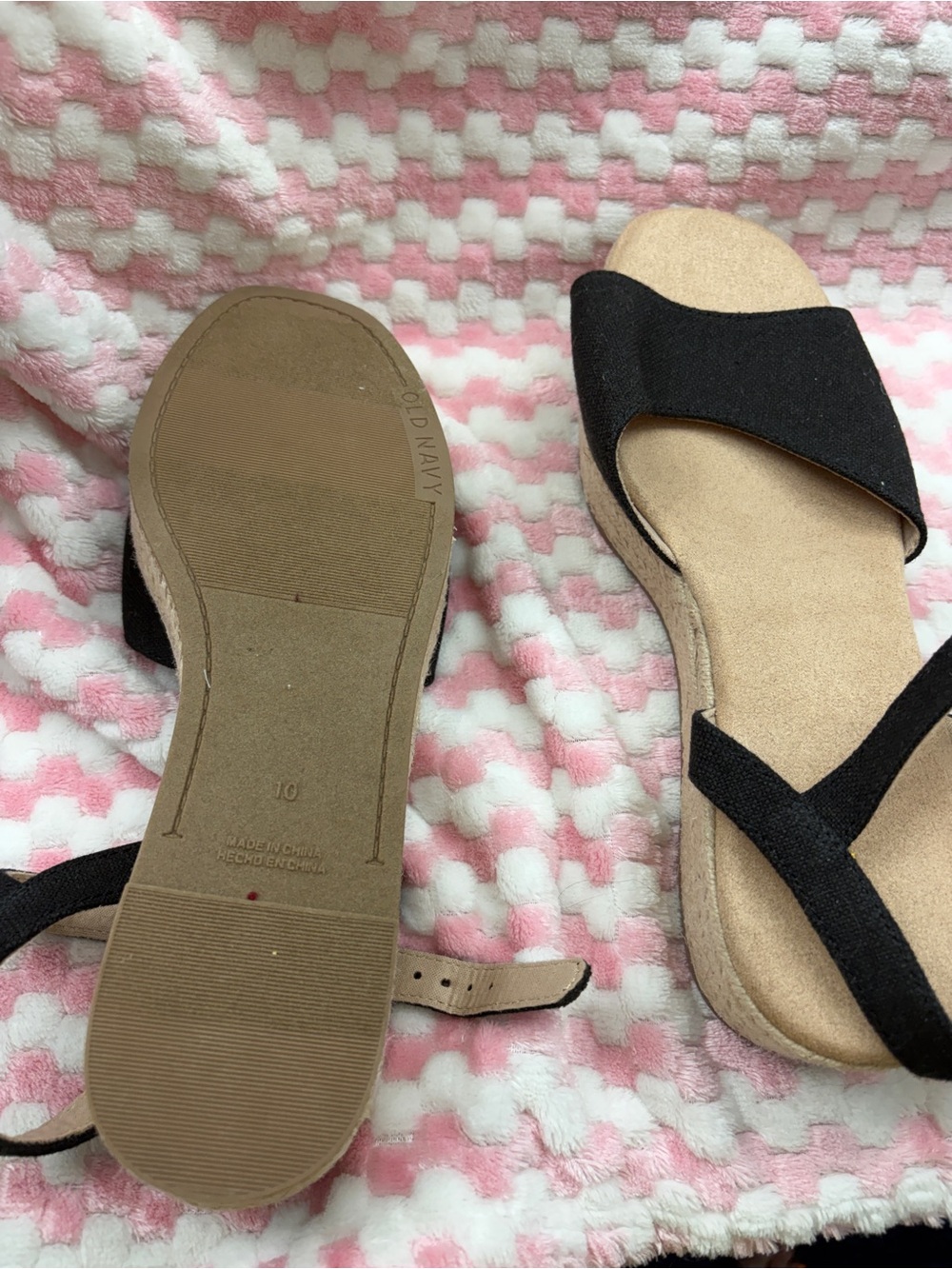 Black Open-Toe Strap Women's Sandals - Picture 4 of 4